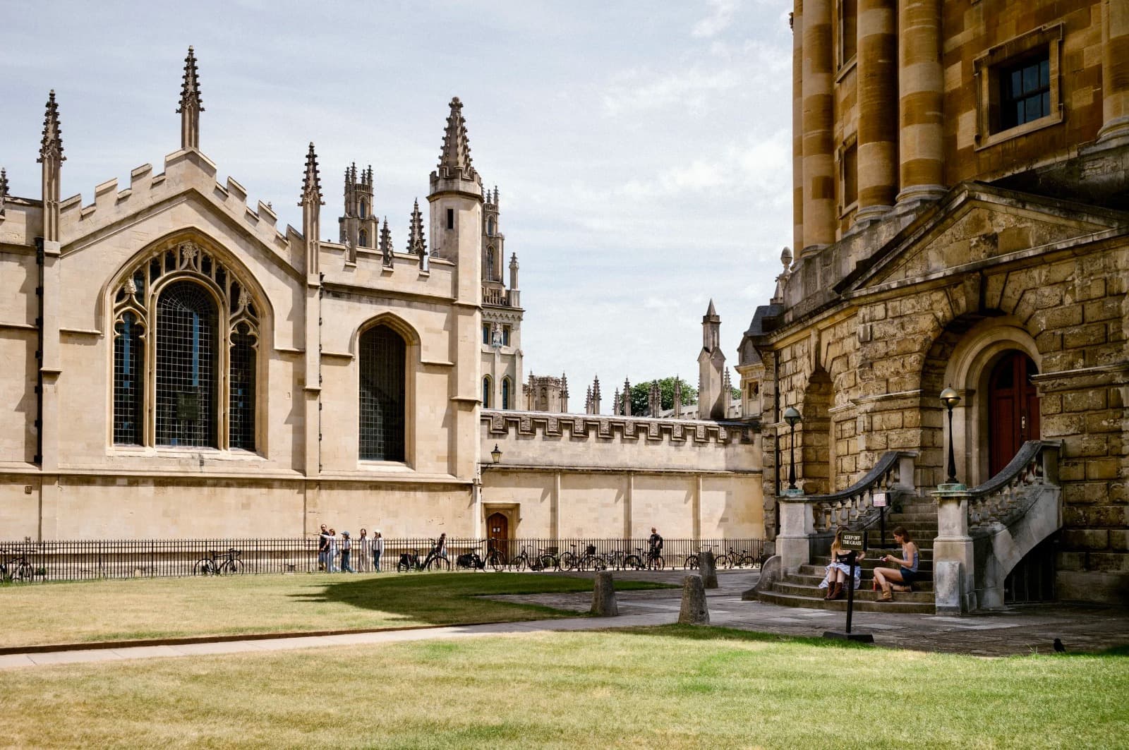 Oxford — photo 1