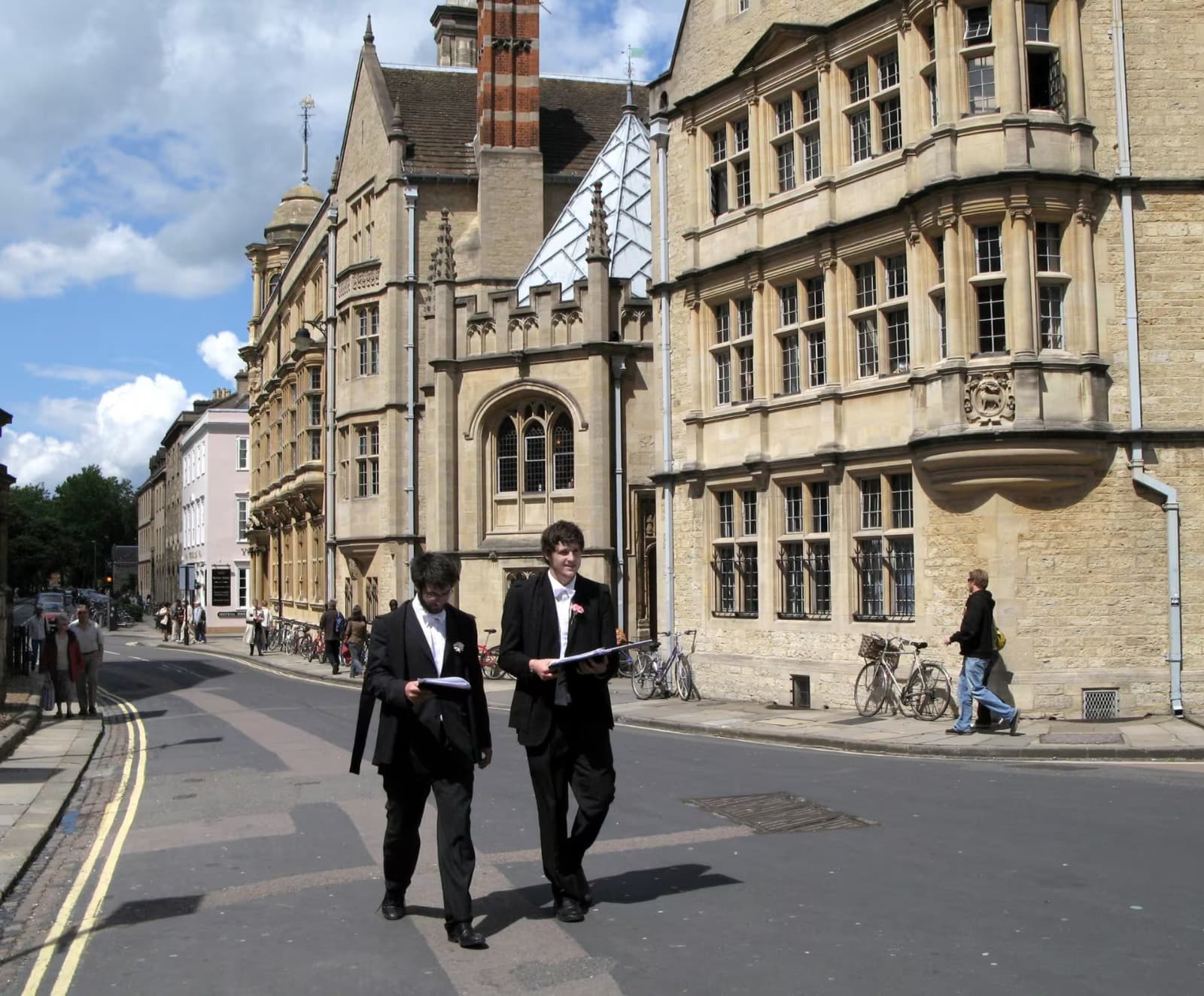 Oxford — photo 2